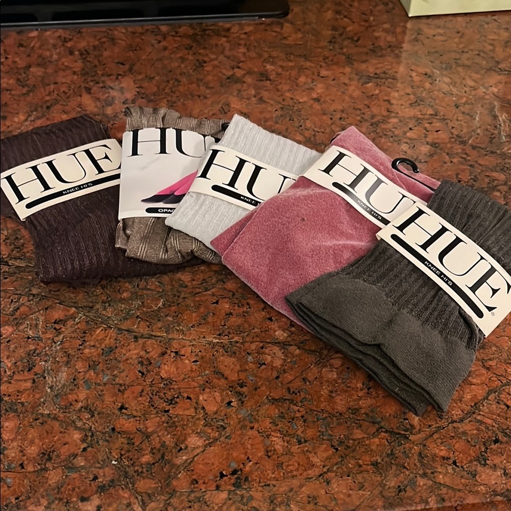 NWT HUE 5 Pair Assorted Knee HI’s